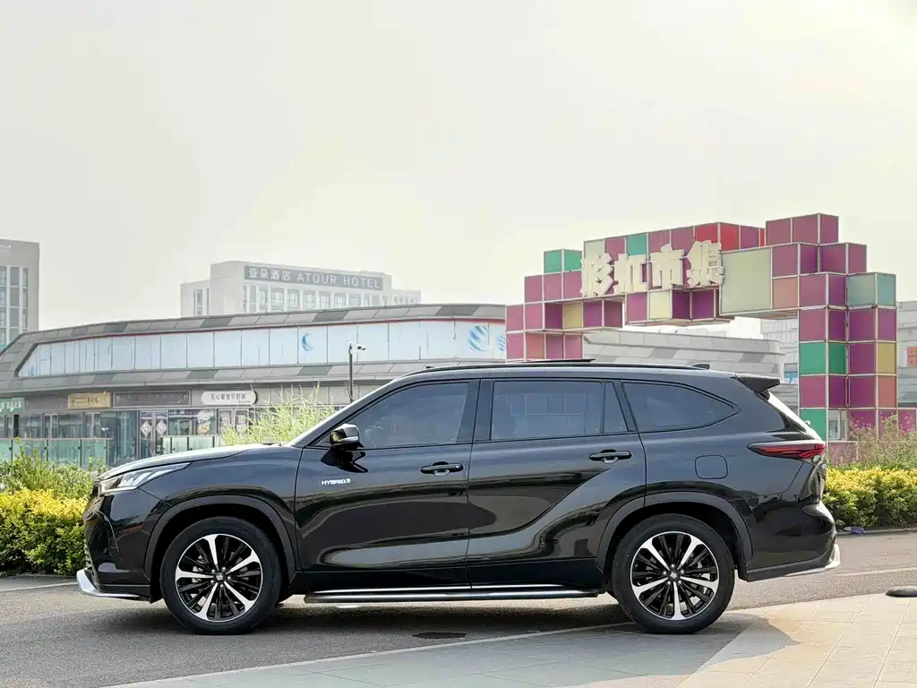 Toyota Crown Kluger 2023 2.5L HEV Luxury