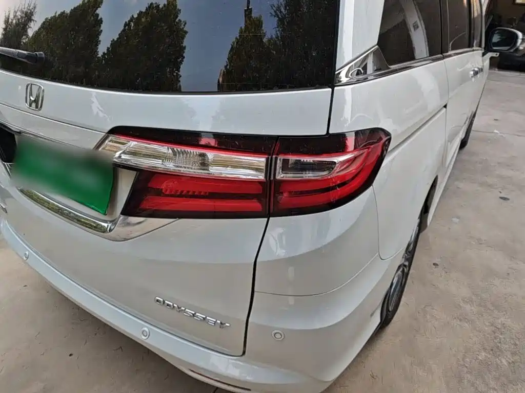 Honda Odyssey — миниатюра 8