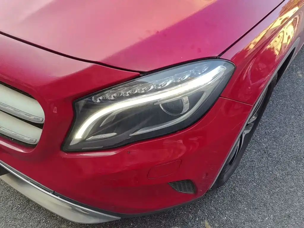 Mercedes-Benz GLA — миниатюра 24