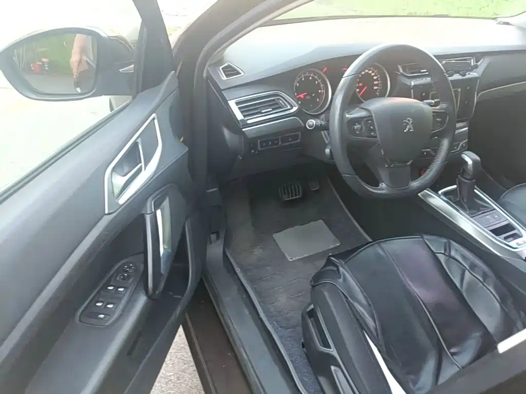 Peugeot 408 — миниатюра 16
