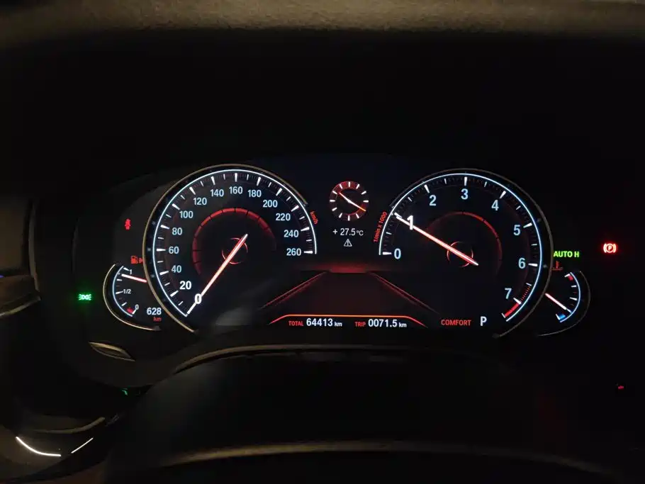 BMW 5 Series — миниатюра 14