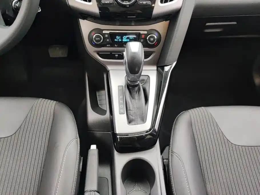 Ford Focus — миниатюра 16