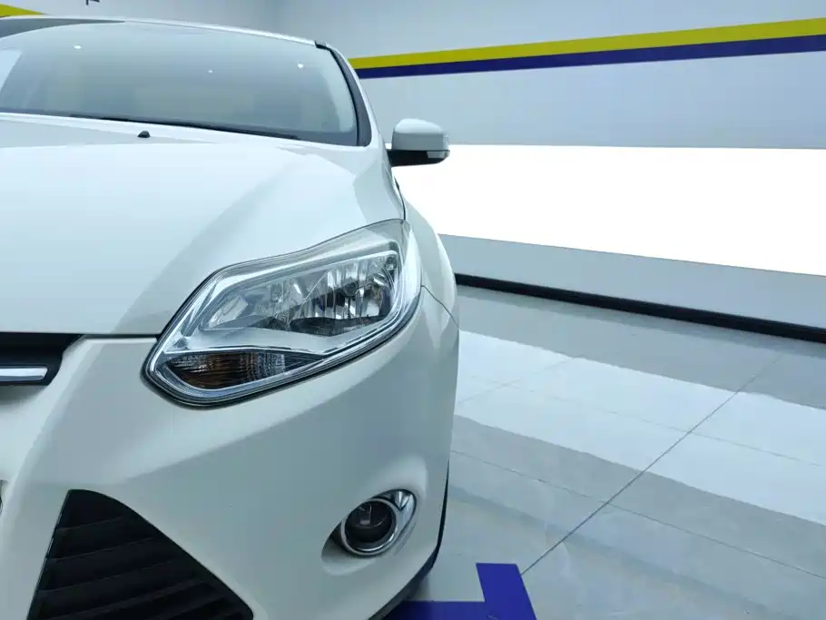 Ford Focus — миниатюра 5