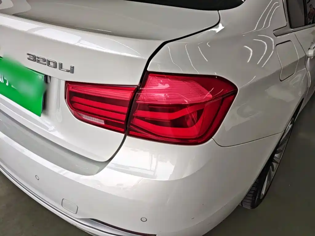 BMW 3 Series — миниатюра 8