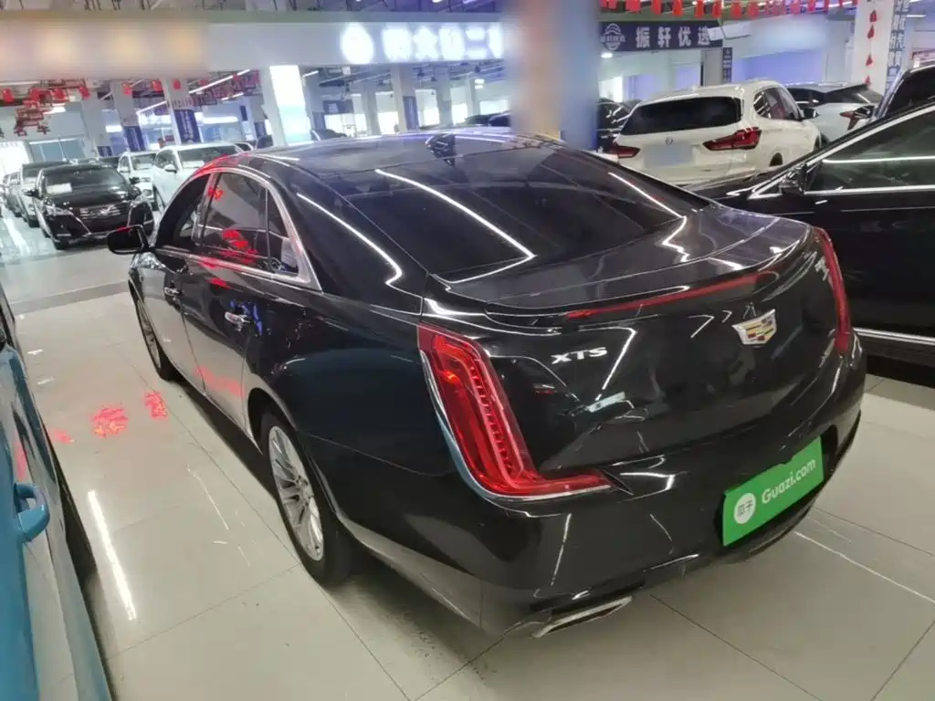 Cadillac XTS — миниатюра 5
