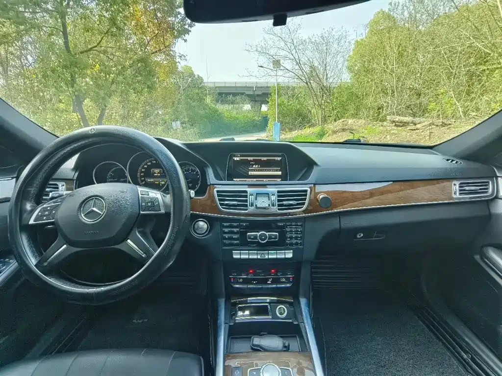 Mercedes-Benz E-Class E 2015 E 200 L