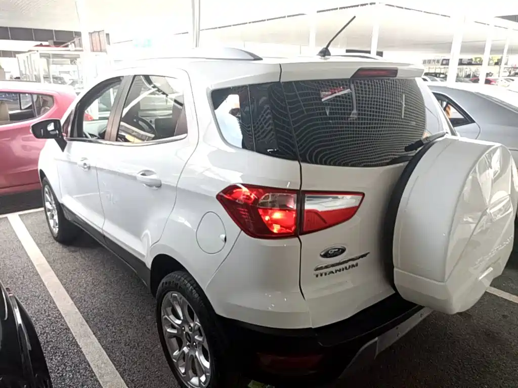 Ford Ecosport — миниатюра 5