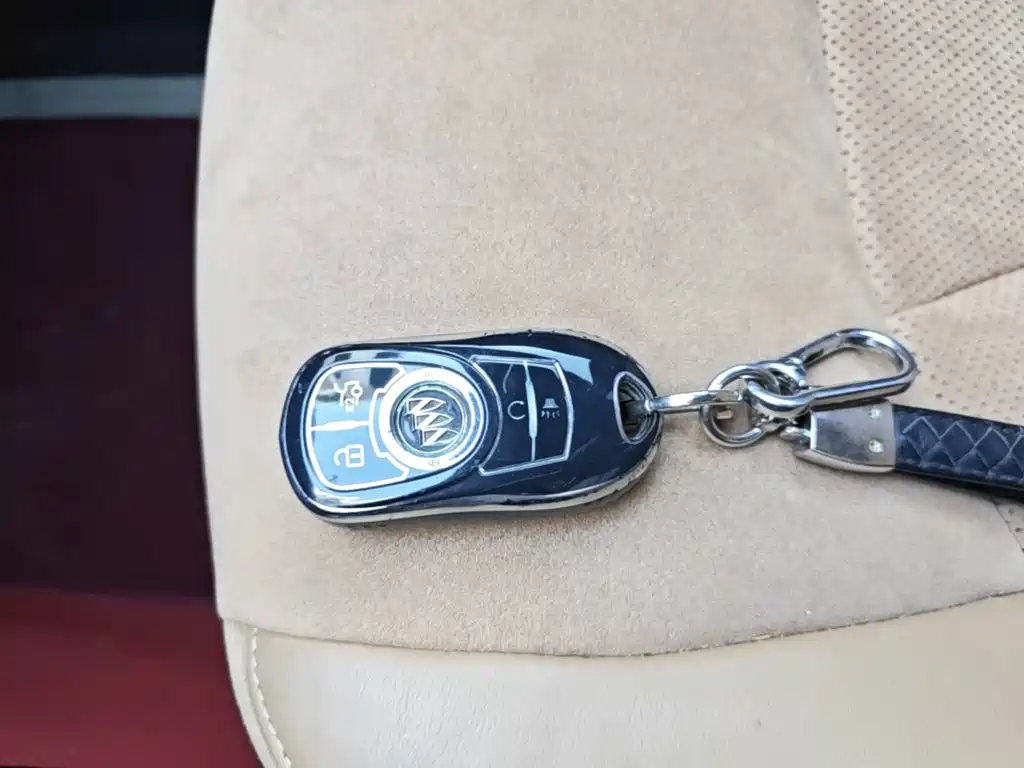 Buick LaCrosse — миниатюра 9