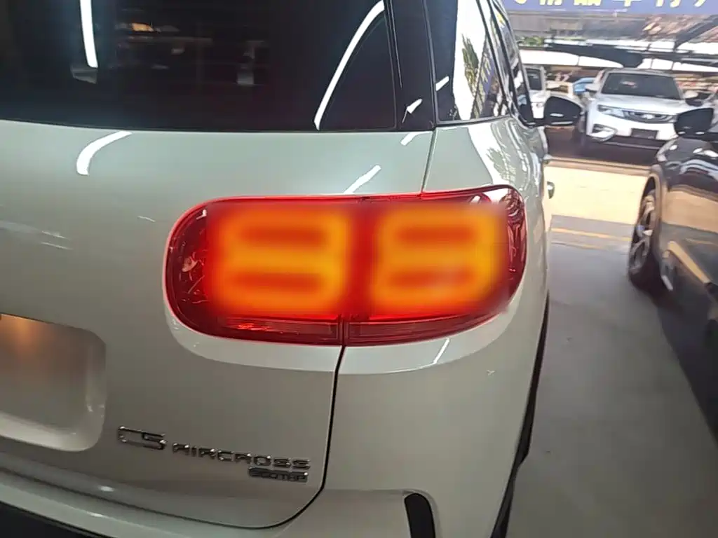 Citroen C5 AIRCROSS — миниатюра 8