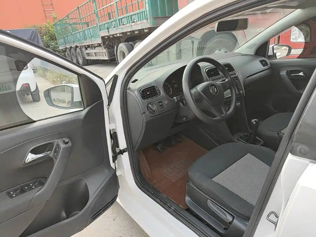 Volkswagen Polo — миниатюра 16