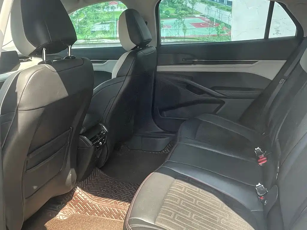 Ford Mondeo — миниатюра 5