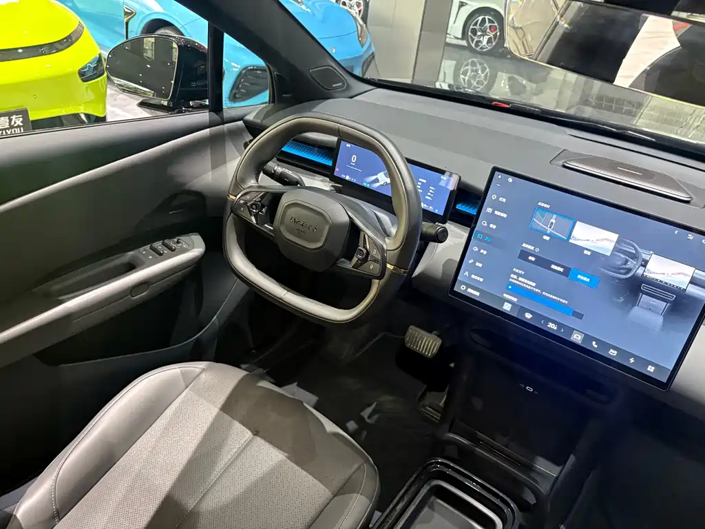 Lynk & Co Z20 — миниатюра 15