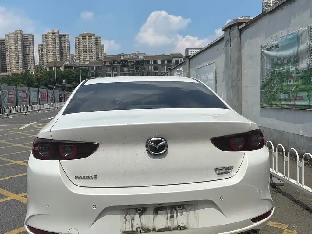 Mazda 3 Axela — миниатюра 8