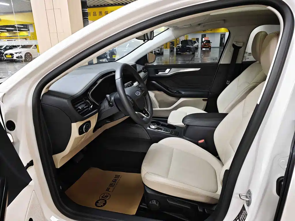 Ford Focus — миниатюра 8