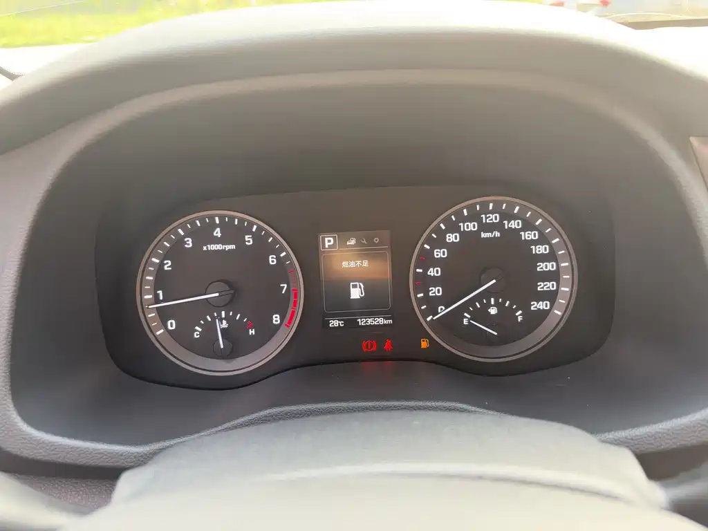 Hyundai Tucson — миниатюра 13