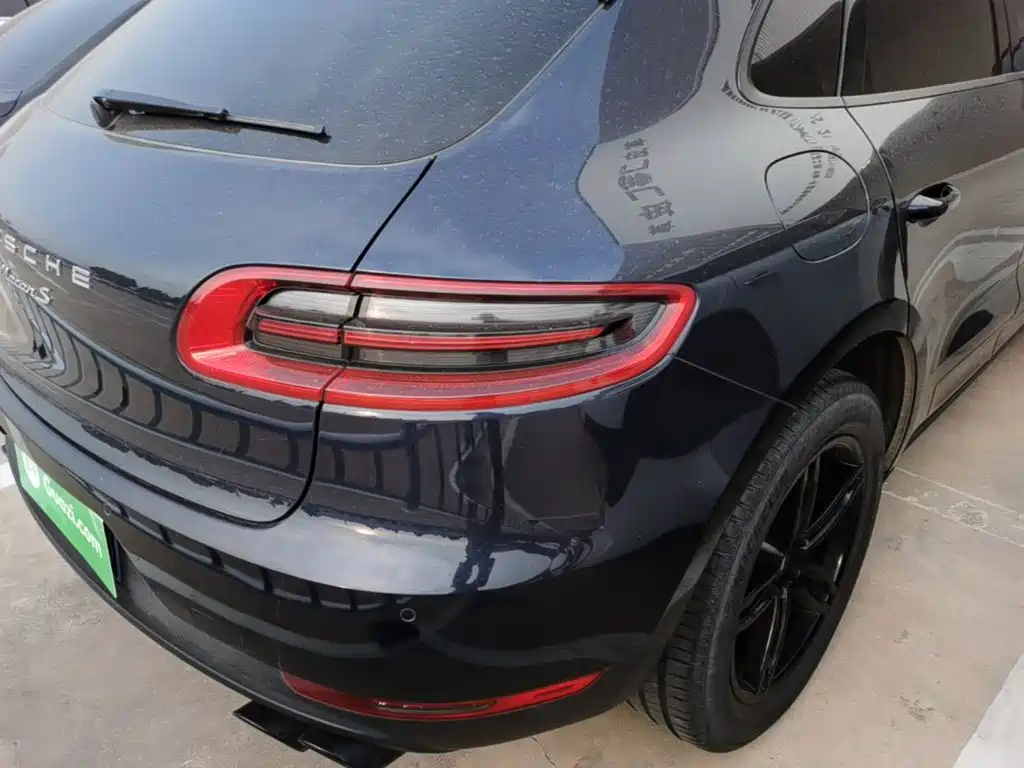 Porsche Macan — миниатюра 8