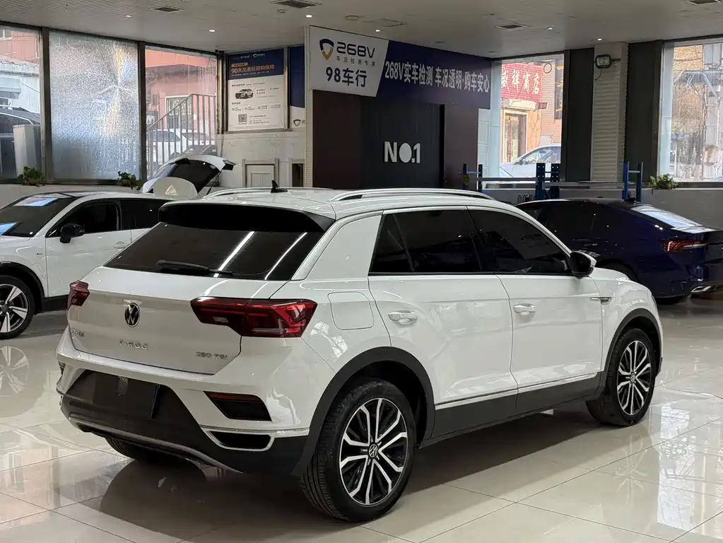 VOLKSWAGEN T ROC EXPLORING SONGS