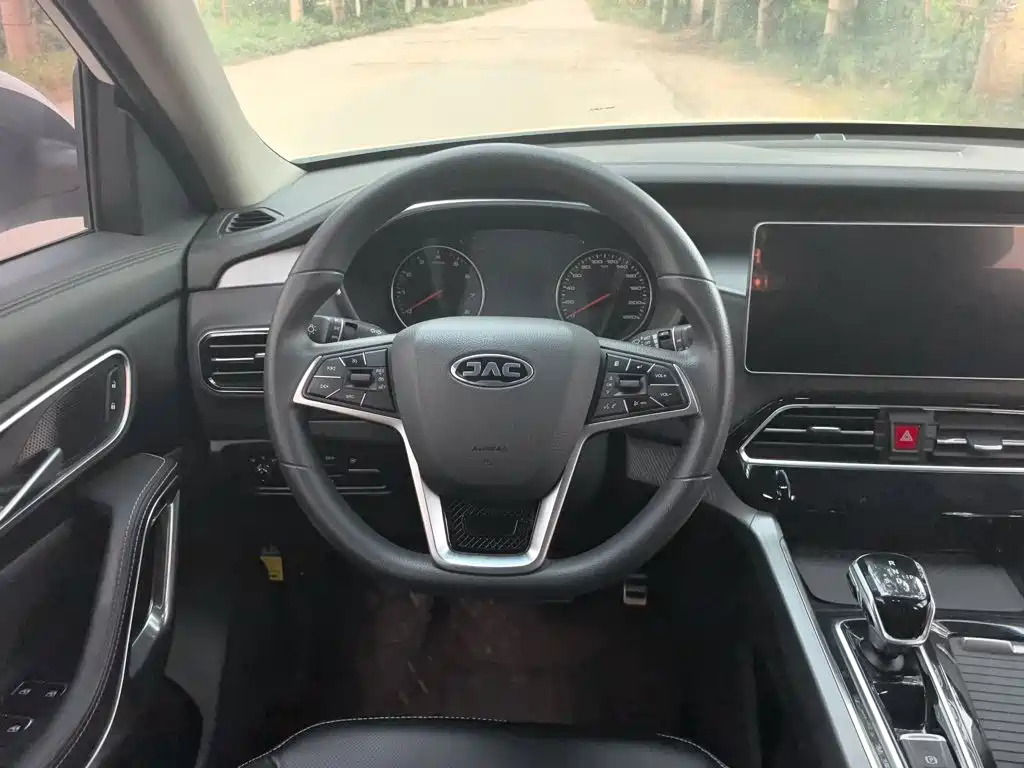 JAC X7 — миниатюра 3