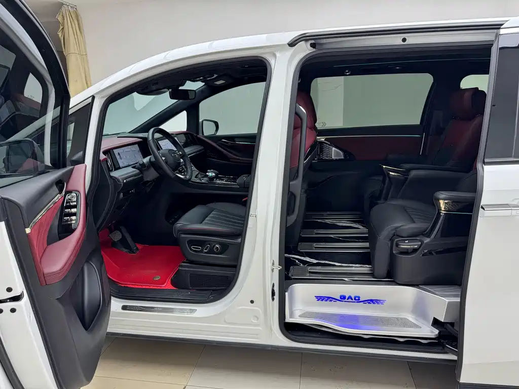GAC Motor Trumpchi M8 — миниатюра 10