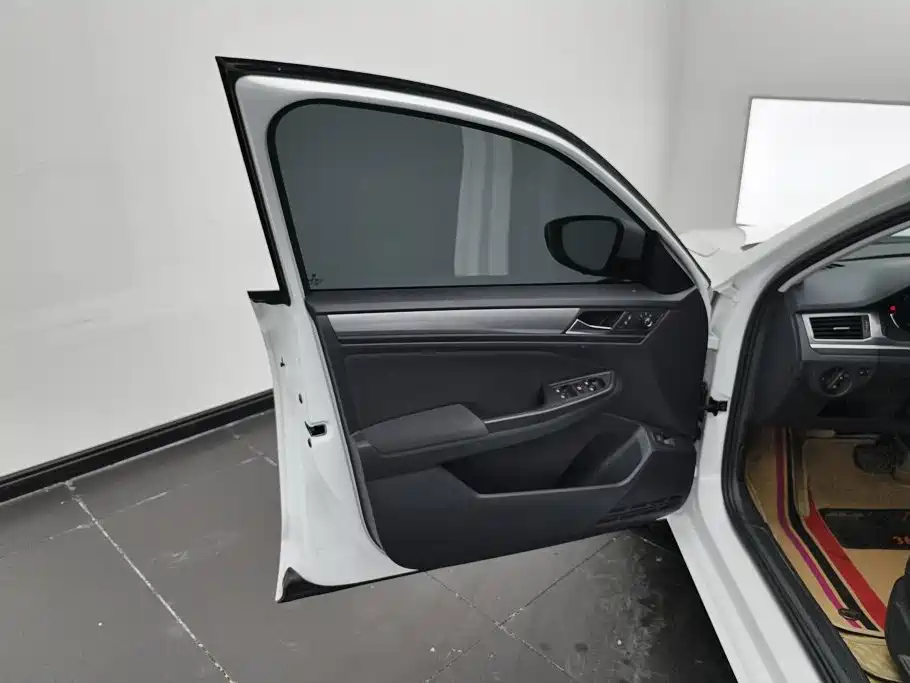 Volkswagen Bora — миниатюра 7