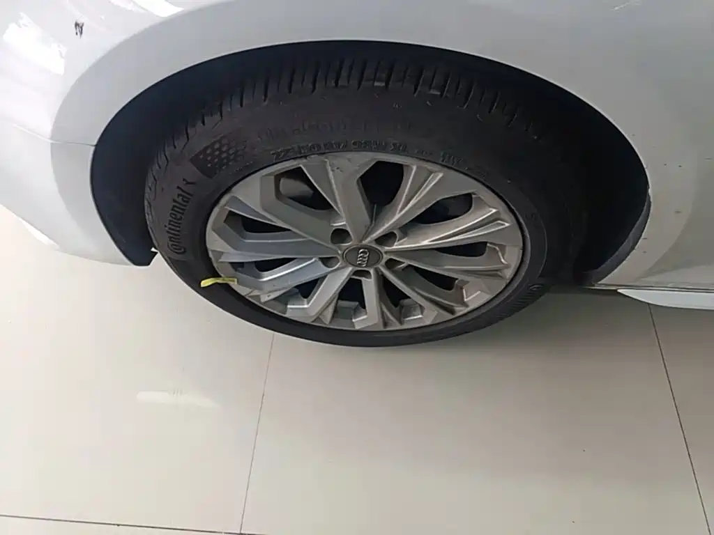Audi A4L — миниатюра 23