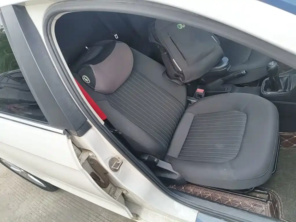 Volkswagen Jetta — миниатюра 25