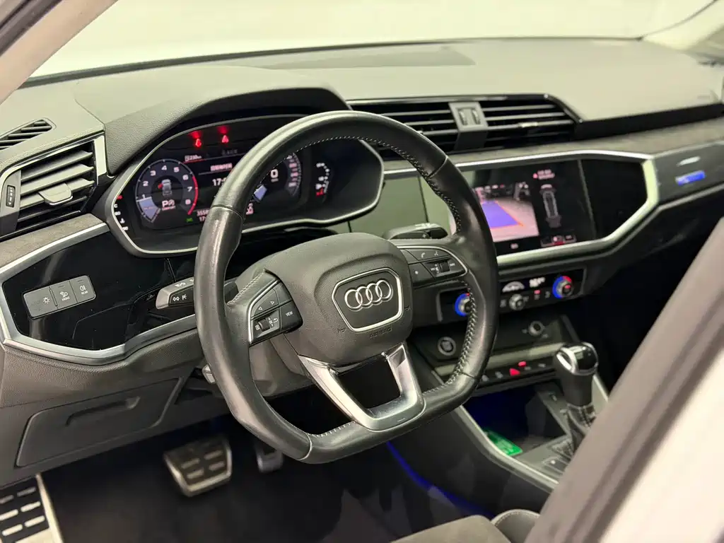 Audi Q3 — миниатюра 10