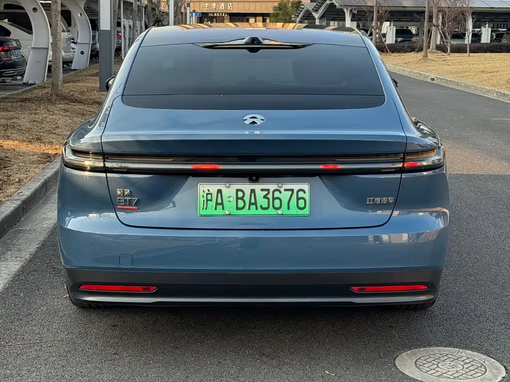 NIO NIO ET7