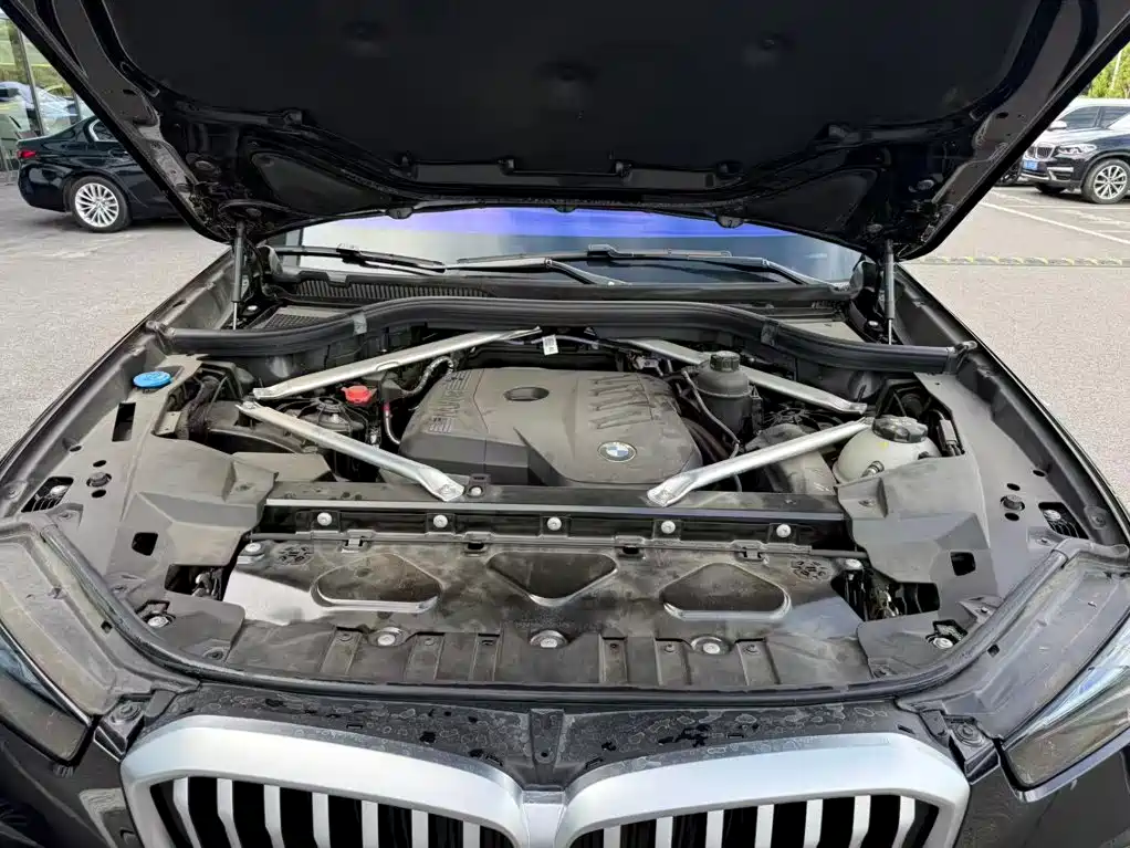 BMW X5 — миниатюра 17
