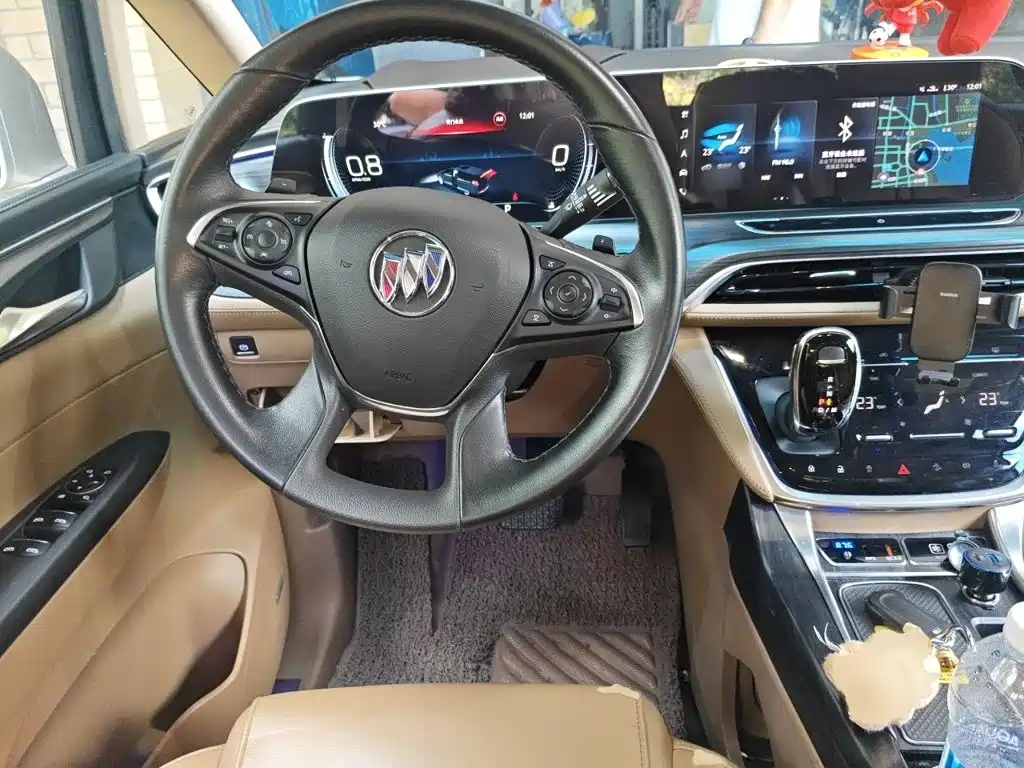 Buick GL8 — миниатюра 3