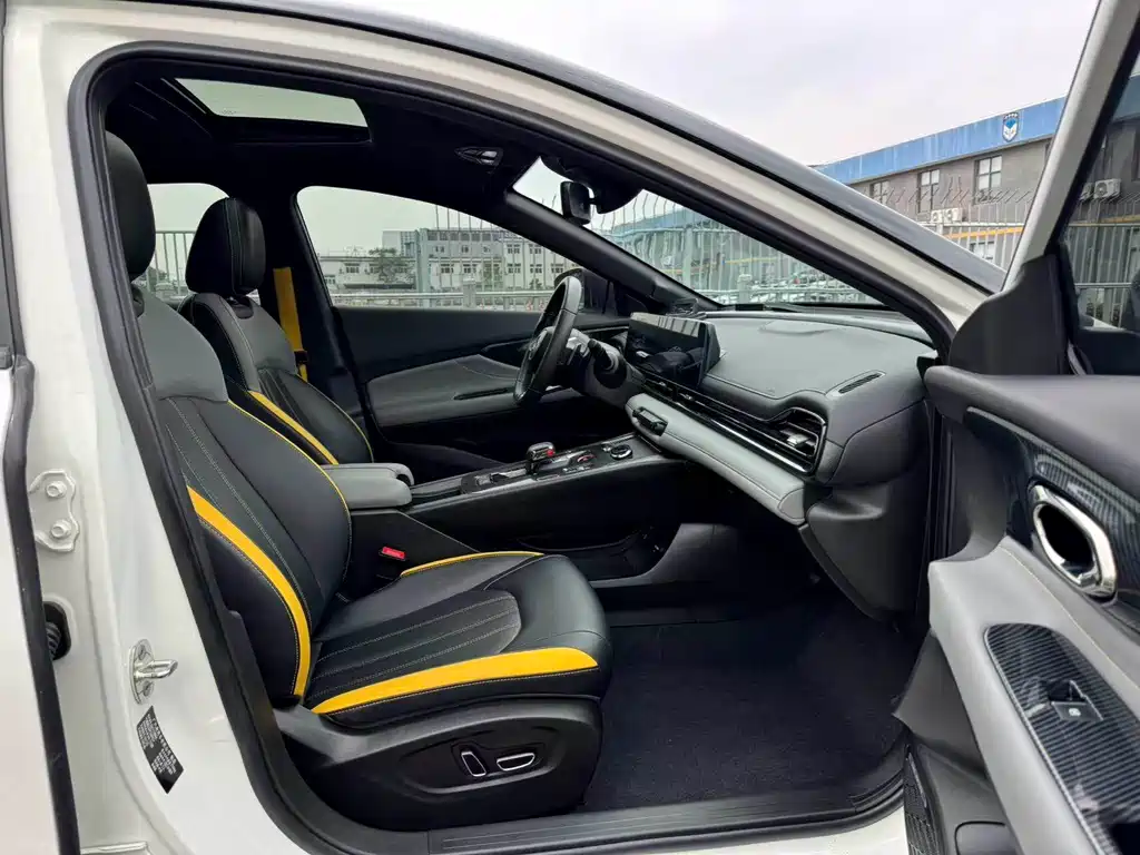 GAC Empow 2021 270T DCT J16