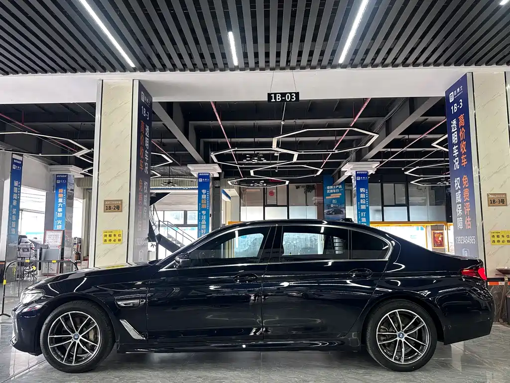 BMW 5 Series 5 2022 535Le M Sport