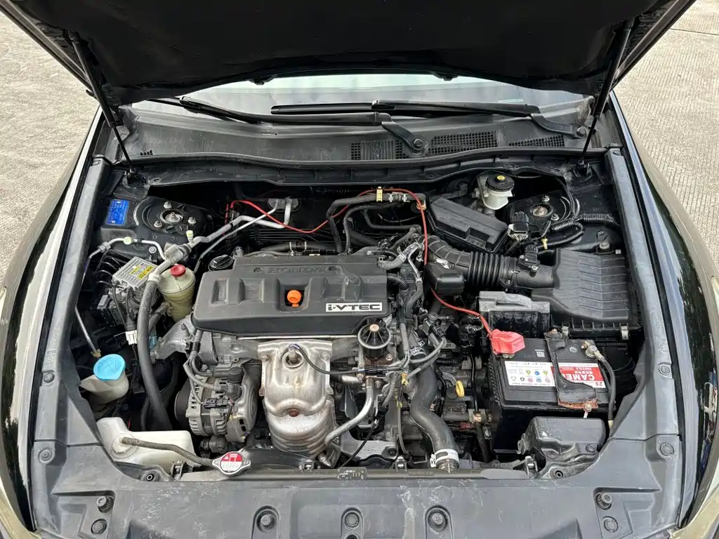 Honda Accord — миниатюра 13