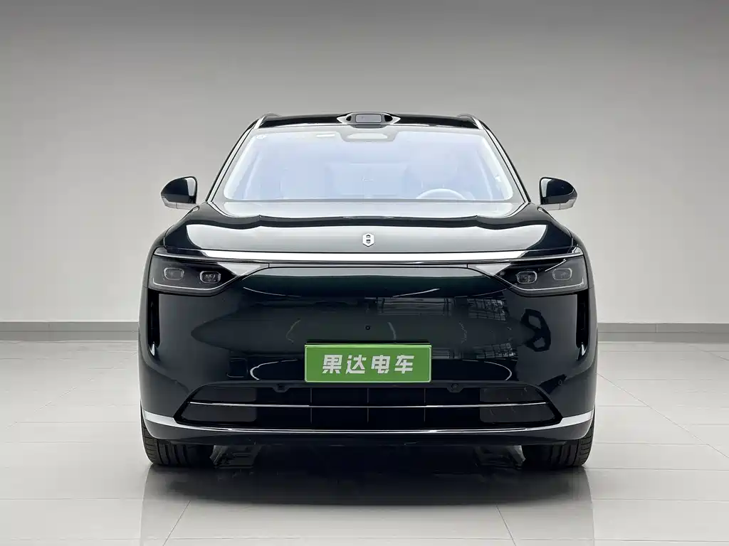 Aito M8 2025 Max+ 53.4kWh 6 мест (192 ）