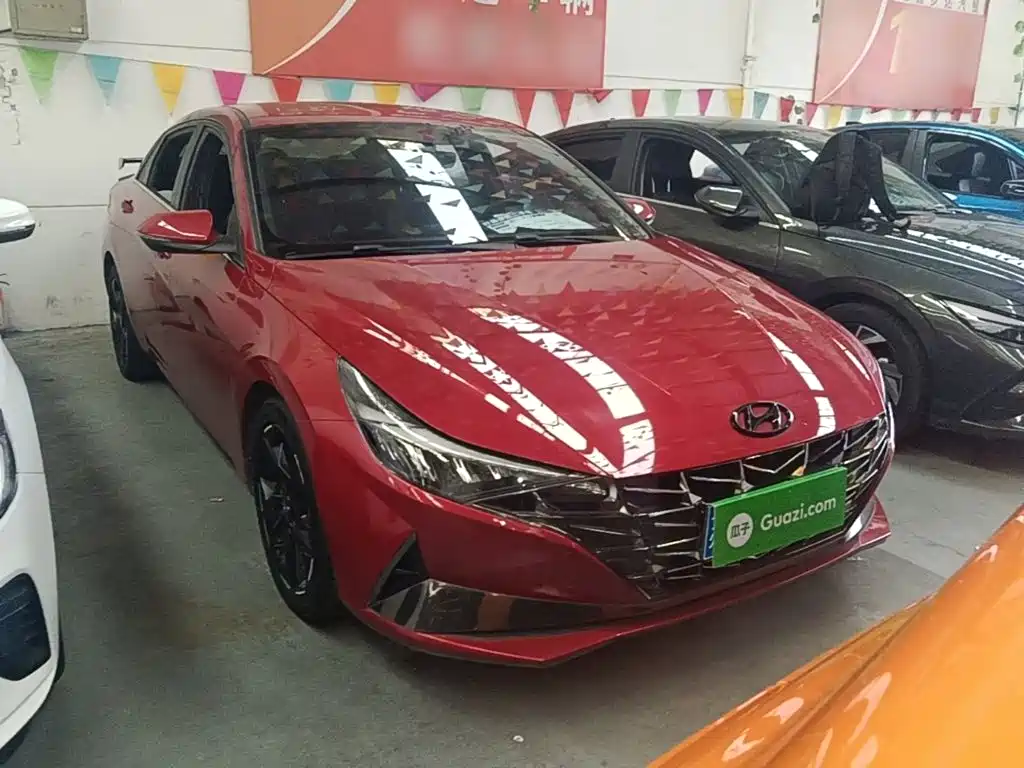 Hyundai Elantra — миниатюра 3