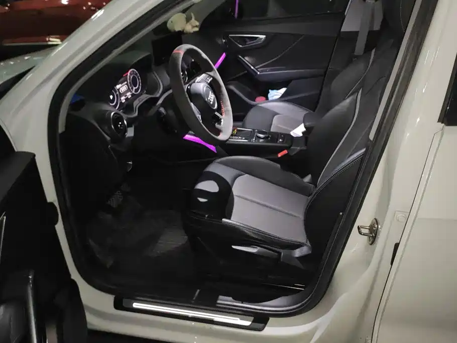 Audi Q2L e-tron — миниатюра 9