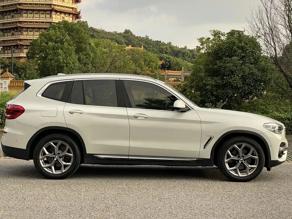 BMW X3 — миниатюра 22