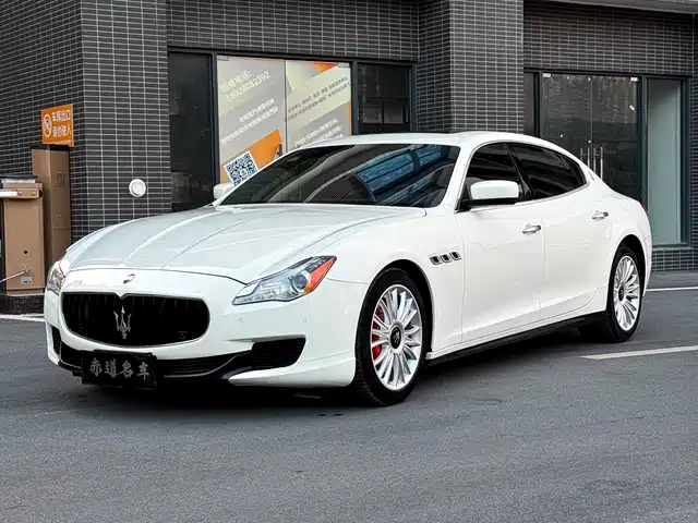 Maserati Quattroporte