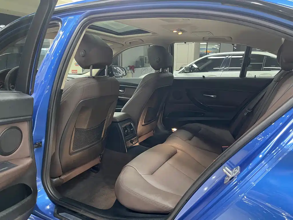 BMW 3 Series — миниатюра 5