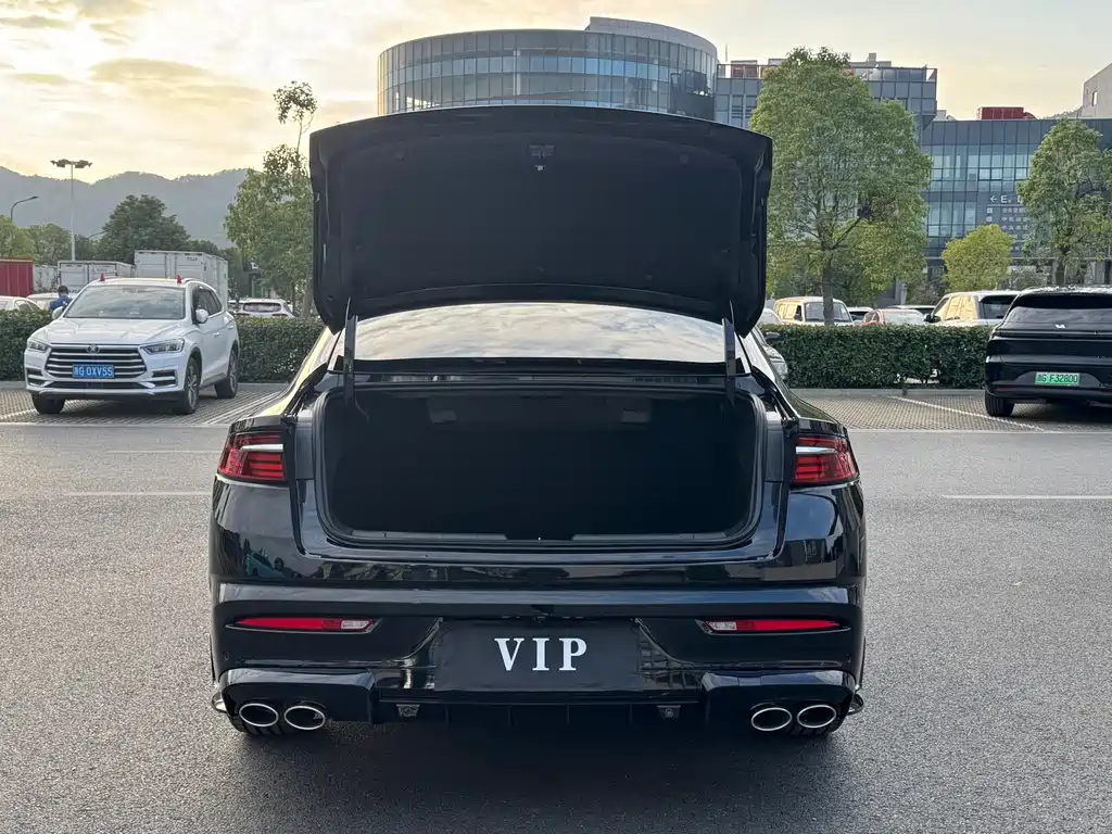 GEELY AUTOMOBILE XINGRUI