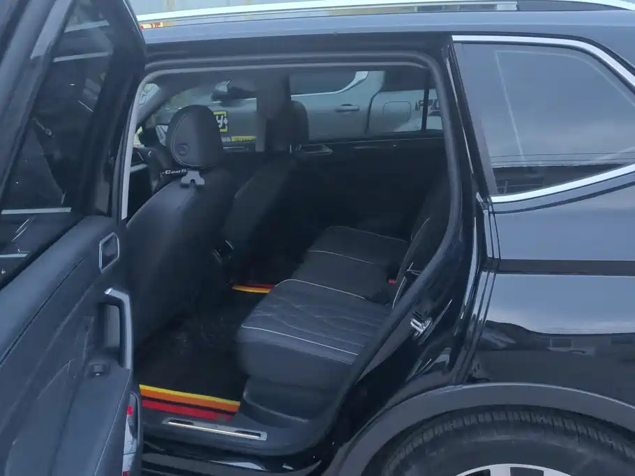 Volkswagen Tiguan L — миниатюра 11