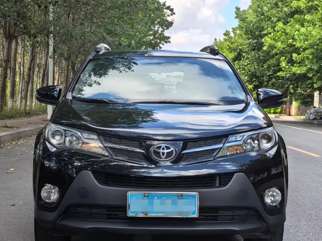 Toyota RAV4 — миниатюра 2