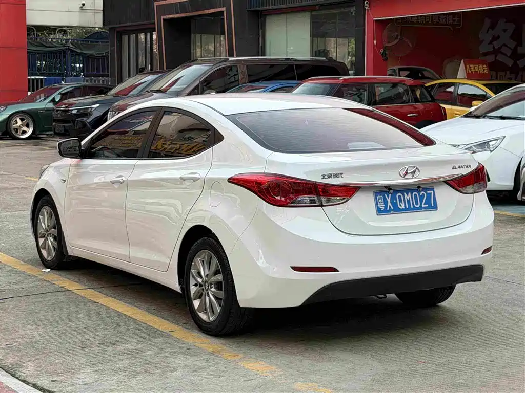 Hyundai Elantra Langdong — миниатюра 4