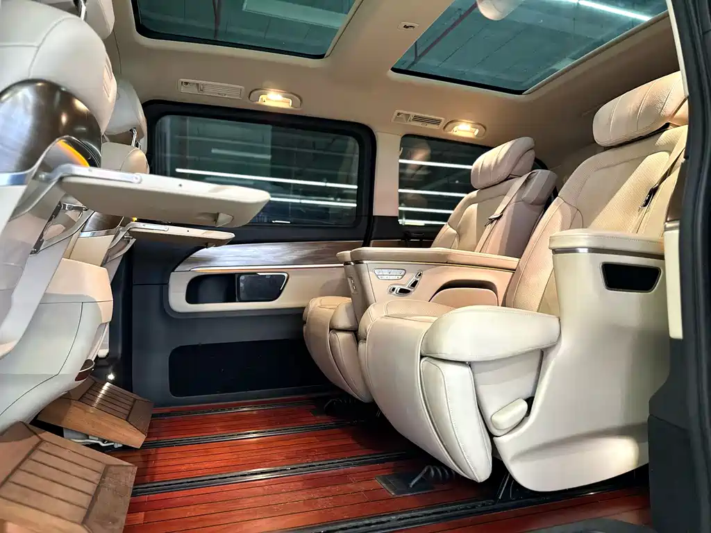 MERCEDES-BENZ V CLASS