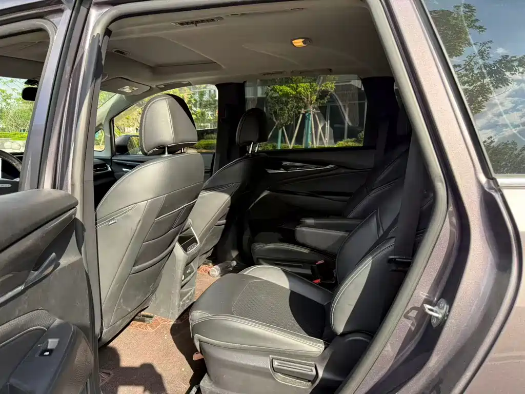 MAXUS Euniq 5 — миниатюра 9