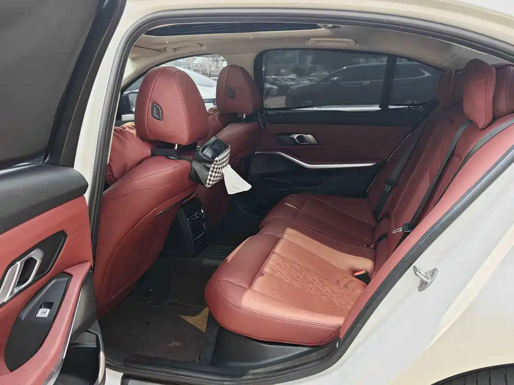 BMW i3 — миниатюра 9