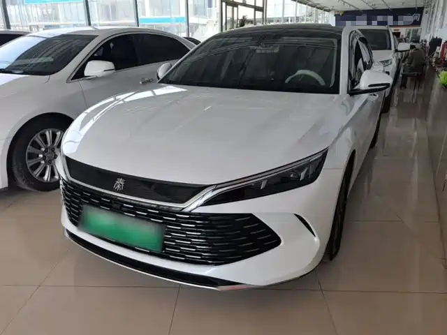 2025 BYD Qin