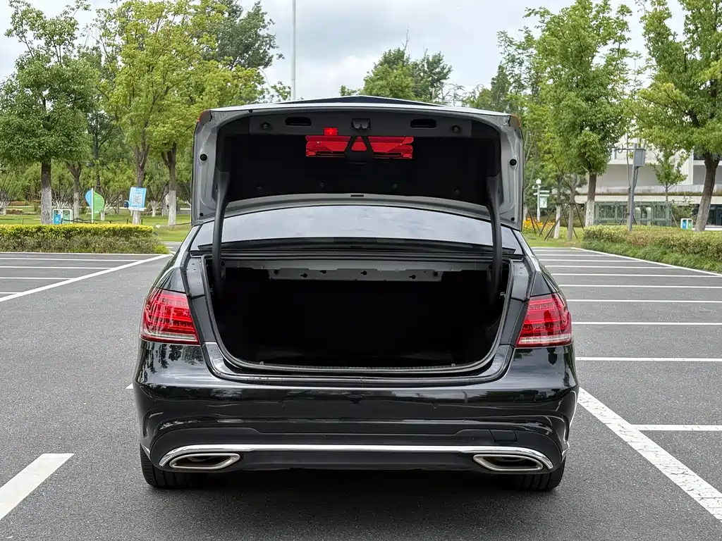 Mercedes-Benz E-Class E 2015 E 260 L Sport