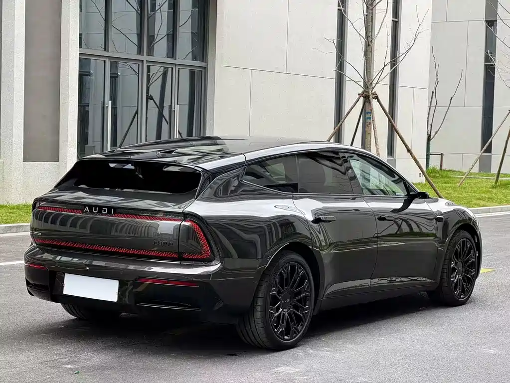 Audi E5 Sportback 2026 quattro