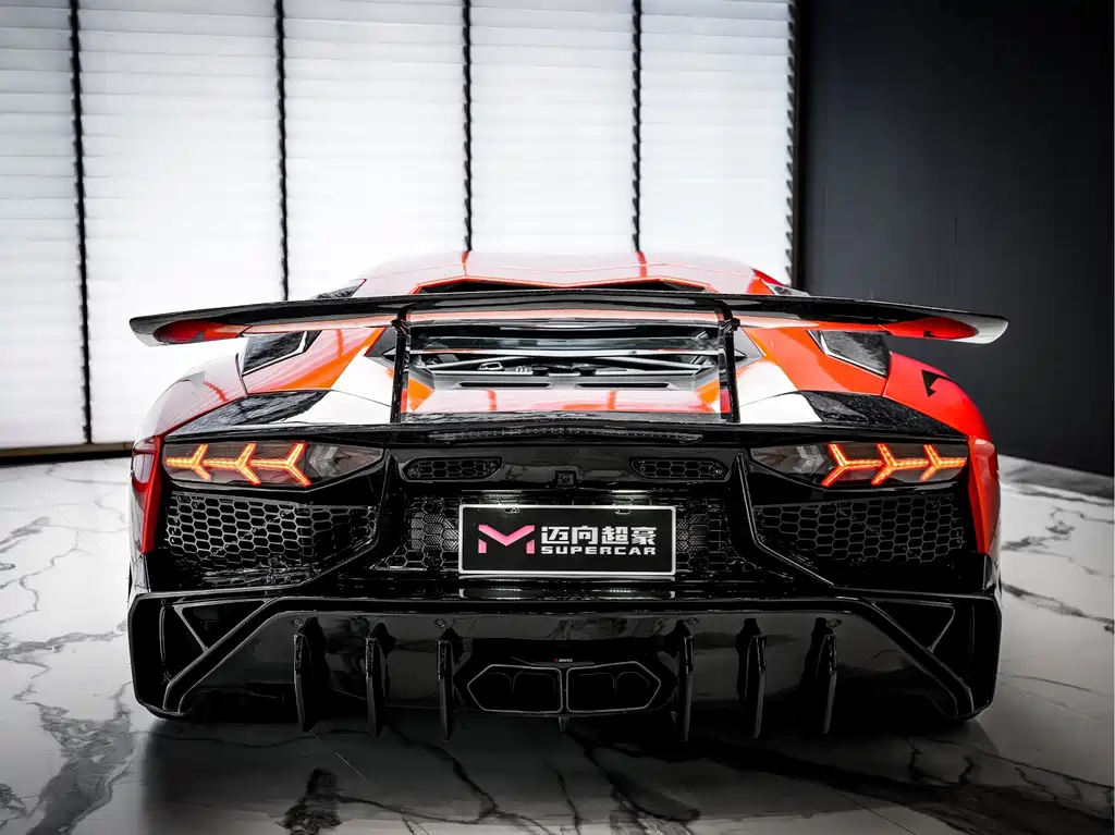 Lamborghini Aventador — миниатюра 4